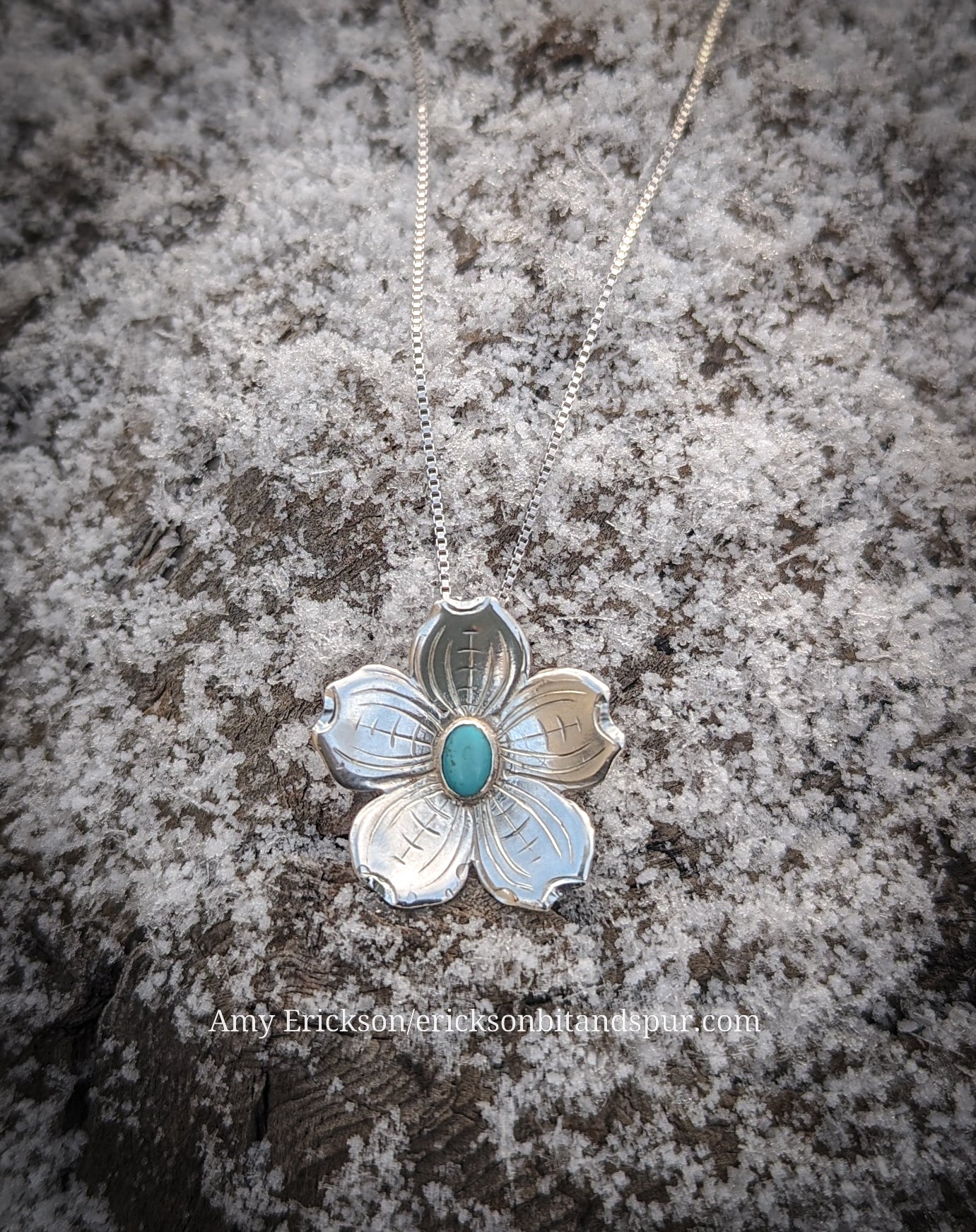 Silver flower necklace with turquoise