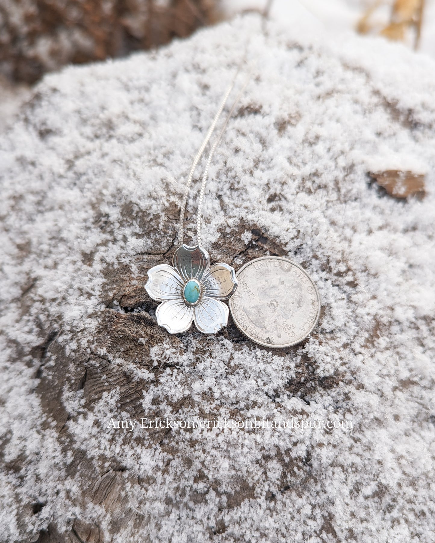 Silver flower necklace with turquoise