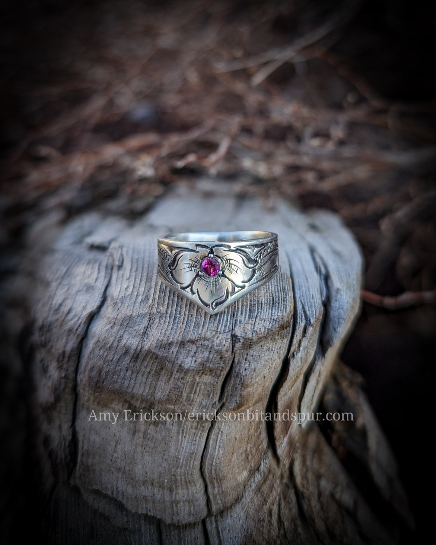 Sterling silver engraved ring with 3mm Rhodolite garnet. Size 8 1/2