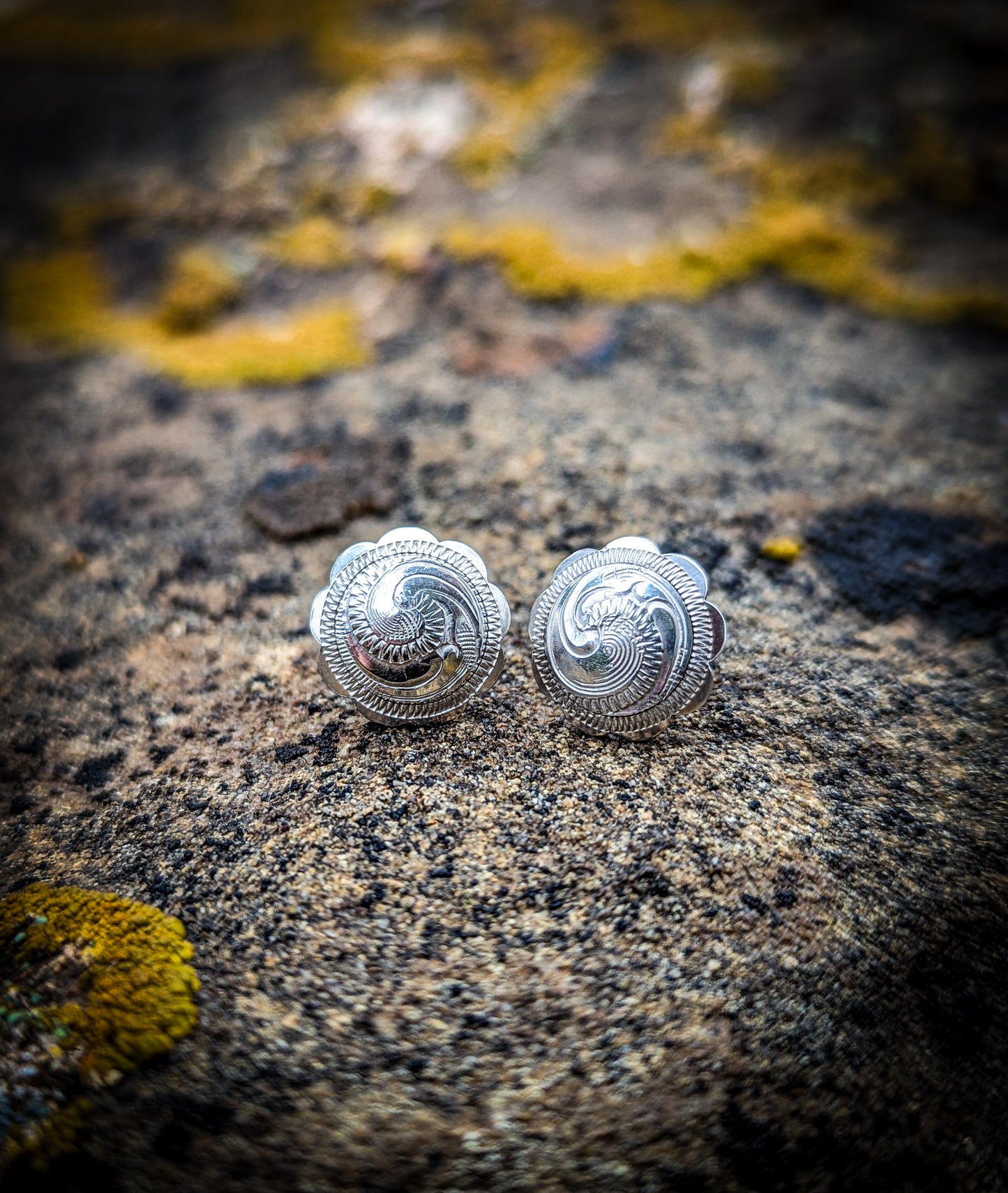 1/2" mini sterling concho post earring