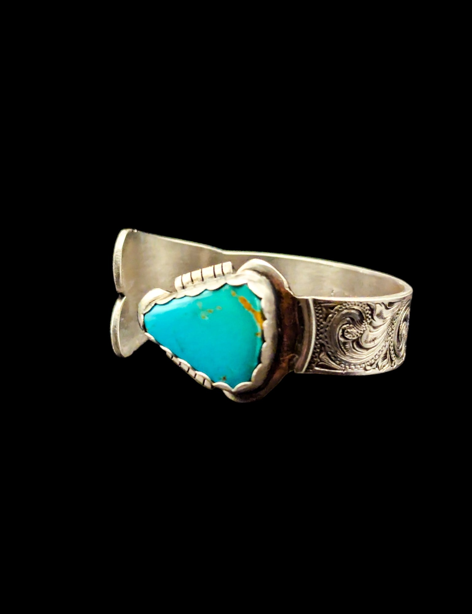 Western style engraved turquoise arrow bracelet