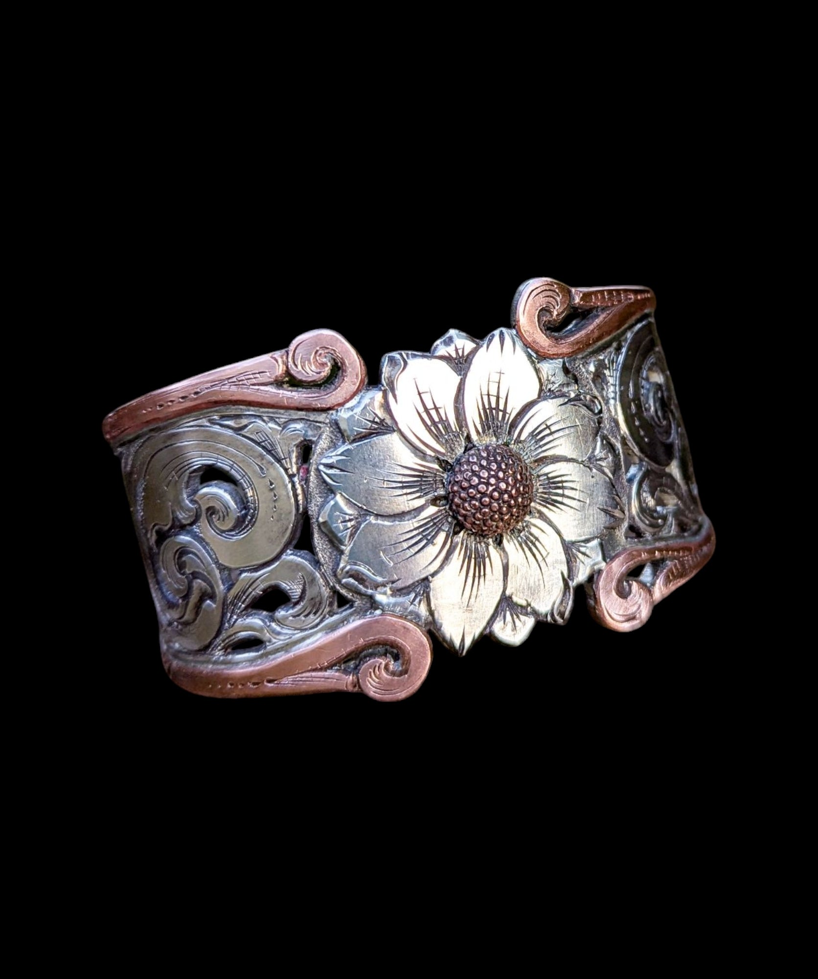 Western Style filigree Daisy Bracelet