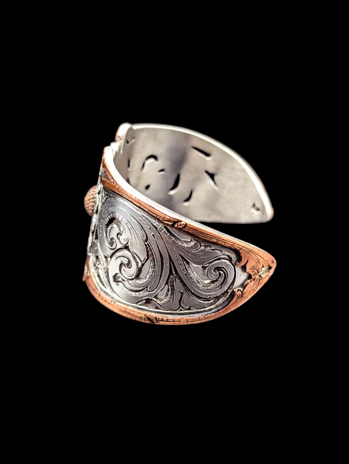 Western Style filigree Daisy Bracelet